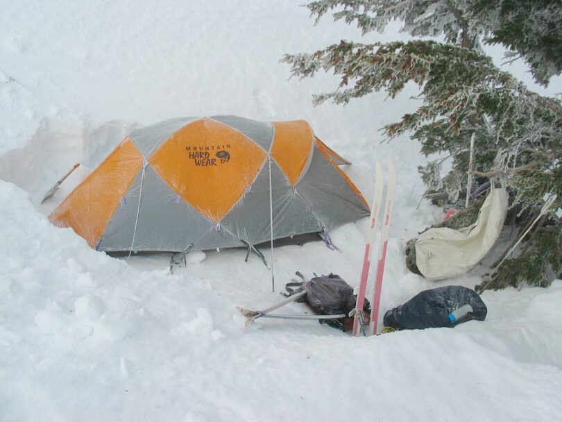 Winter backpacking shelter