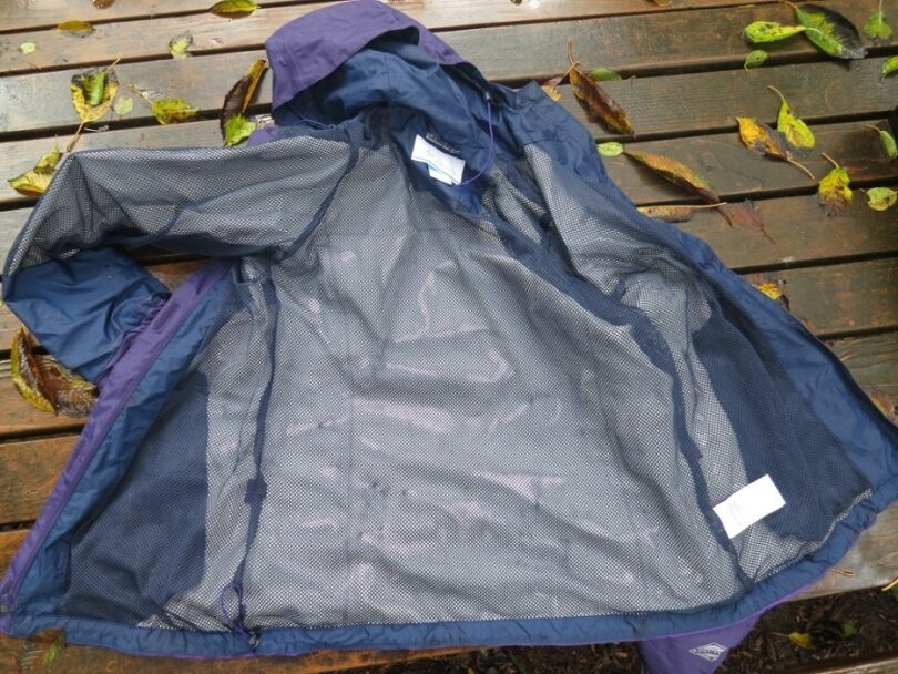 Best Packable Rain Jacket Buying Guide and Expert’s Reviews