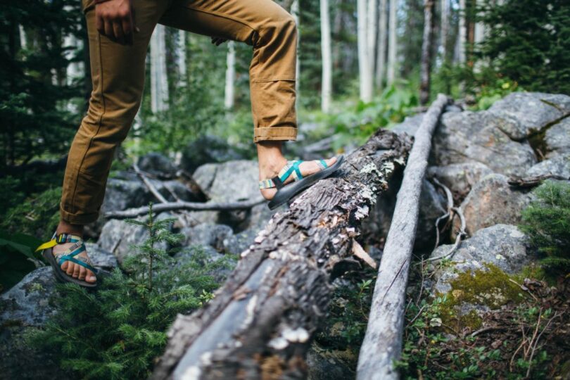 Best Hiking Sandals Expert’s Buying Advice and Top Picks Reviews