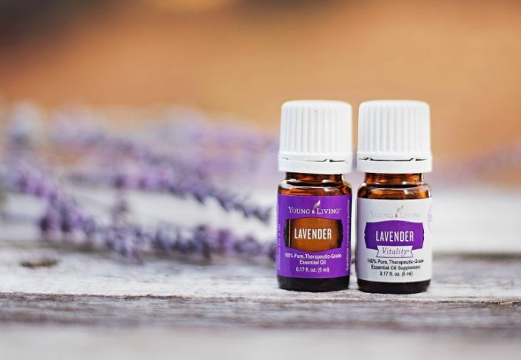 picture of pure essential lavender oils