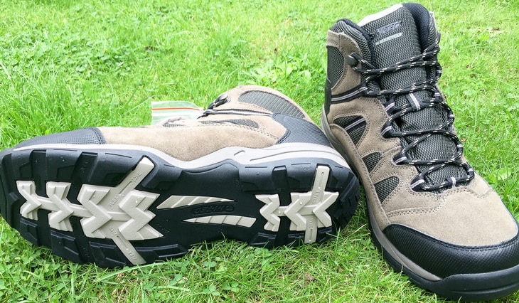 Hi-Tech Men’s Bandera Mid WP hiking boots on the grass