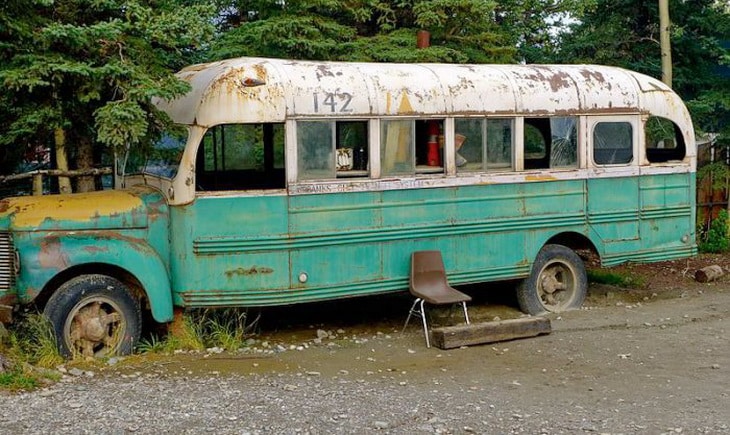 The_replica_of_the_school_bus_that_Chris_McCandless_lived_in