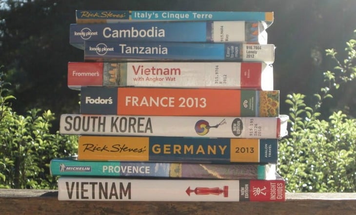 Travel Guidebooks in Sunlights