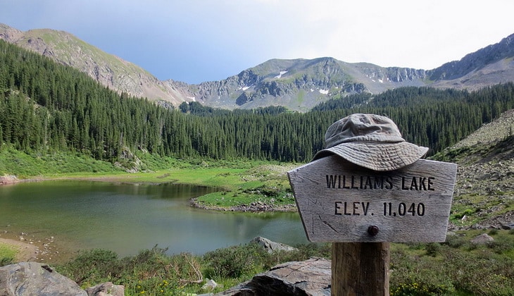 Williams Lake Trail in Ski Valley