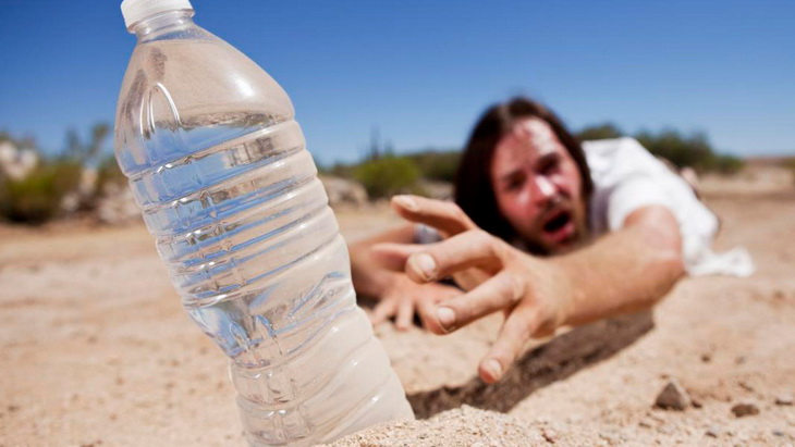 Man-Thirst-Desert-Water-Bottle-Reach