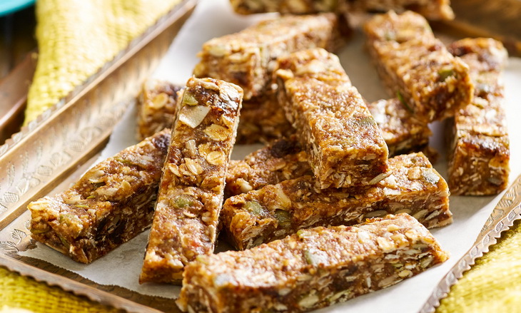 Seed and nut energy bars