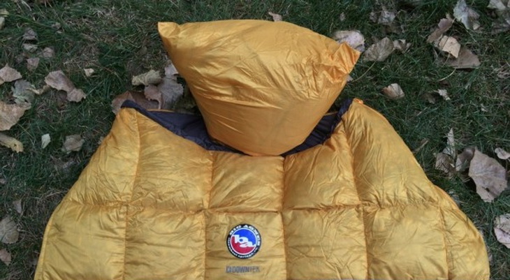 The attached pillow pocket on the Big Agnes Pitchpine