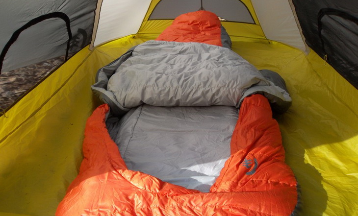 Sierra Designs Backcountry Bed 600 3-Season in a tent