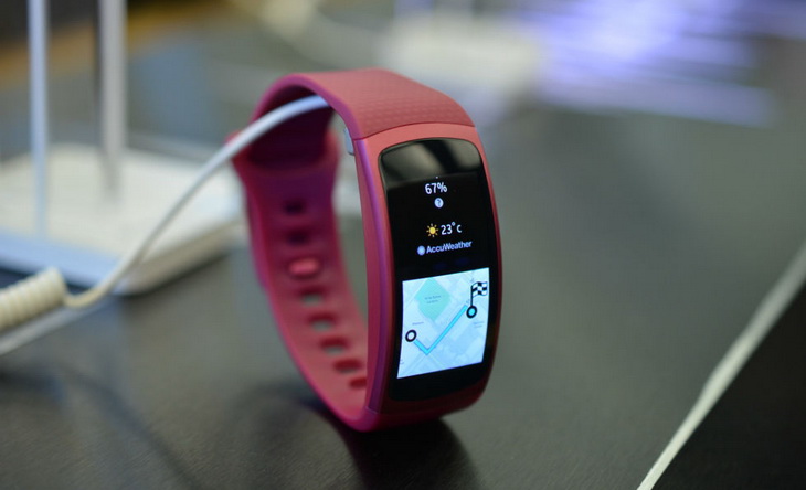 gps and fitness tracker watch