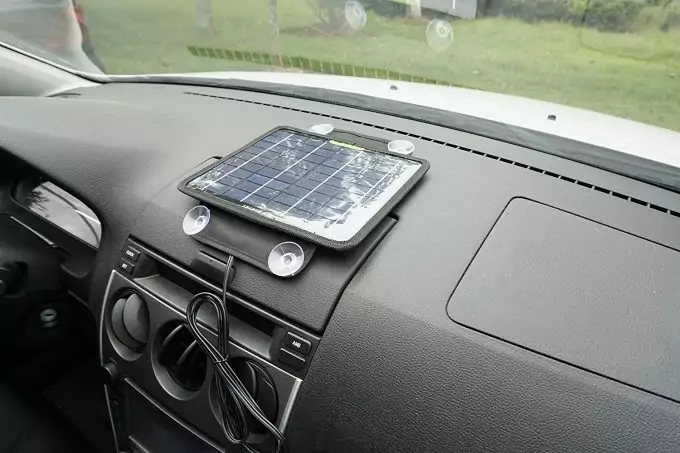 solar panel charging in car