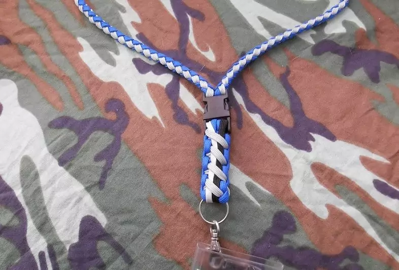 Paracord lanyard for your ID badges