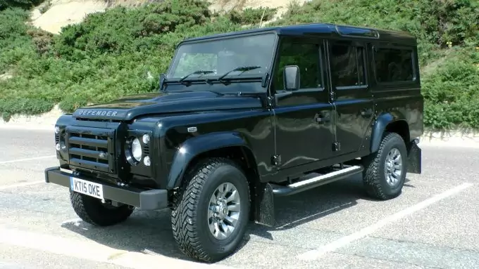 land rover defender as bugout vehicle