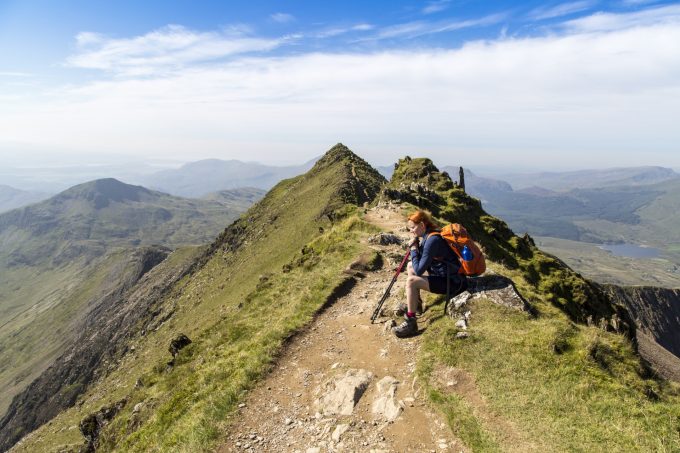 woman-hiker-with-backpack-1471604933xF9