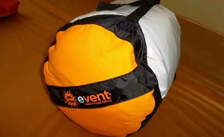 Event-compressions-sack-for-sleeping-bag