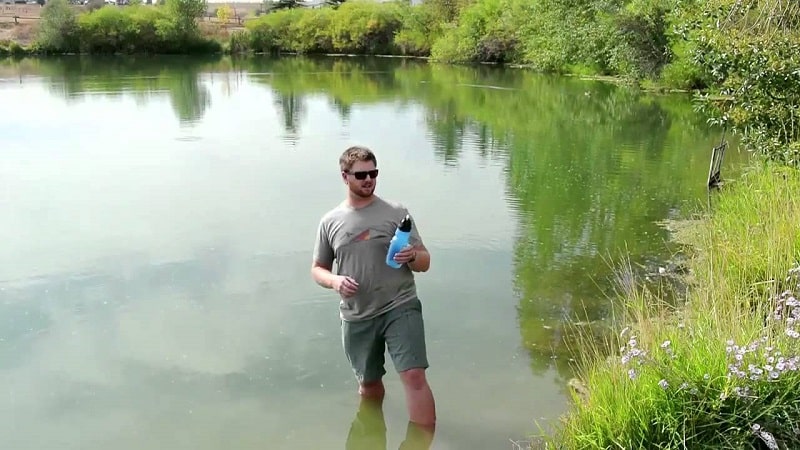 Man with Sawyer Personal Water Bottle with Filter