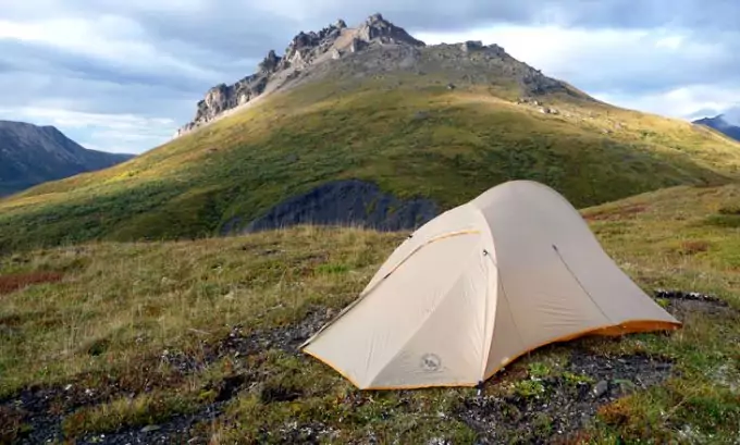 Camping-at-the-mountain with an ultralight tent