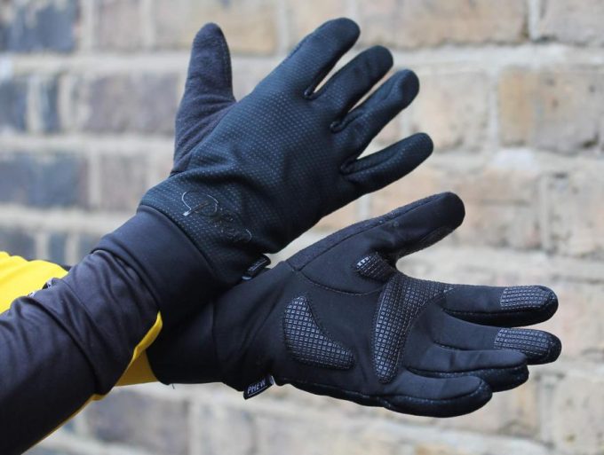 Woman wearing Winter Windster gloves