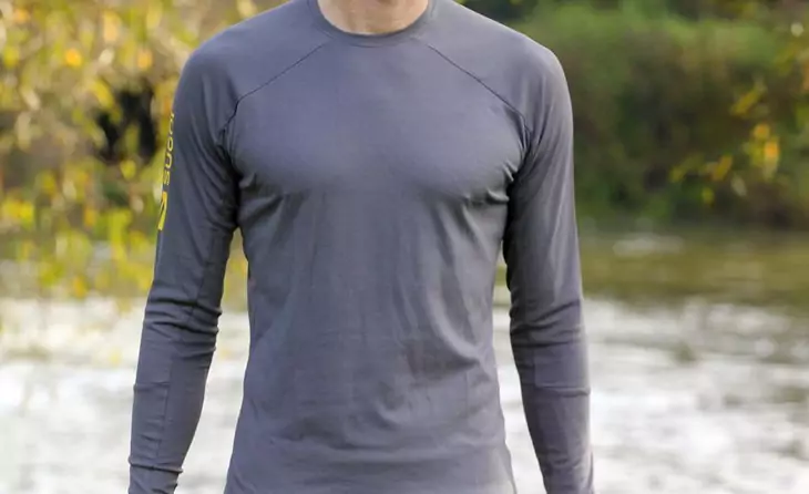 A man wearing Sugoi Carbon Long Sleeved Base Layer