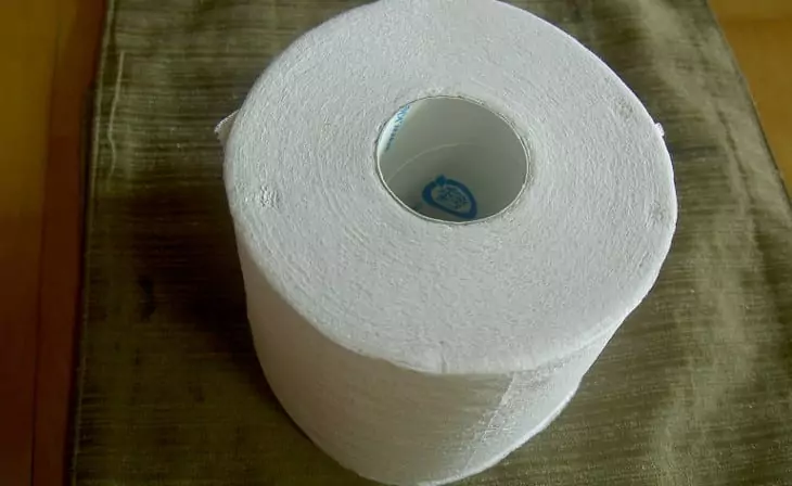 A toilet-paper ona table