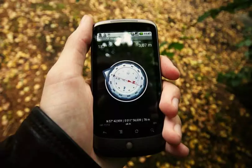 A compass app on the smartphone