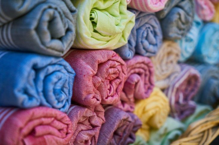 a close up picture of bath towels