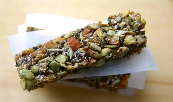 Dried Fig and Nut Bars