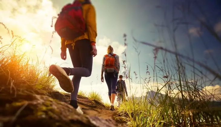 Group-hiking-in-the-mountains-on-a-classic-hike-in-the-Smokies