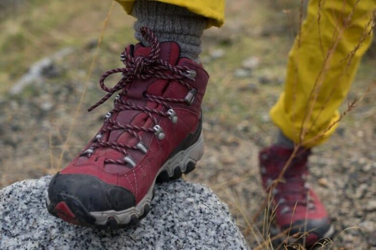 hiking boots leather vs synthetic
