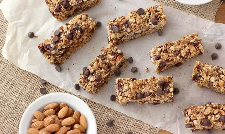 dark-chocolate-cherry-almond-granola-bars-above-w-name