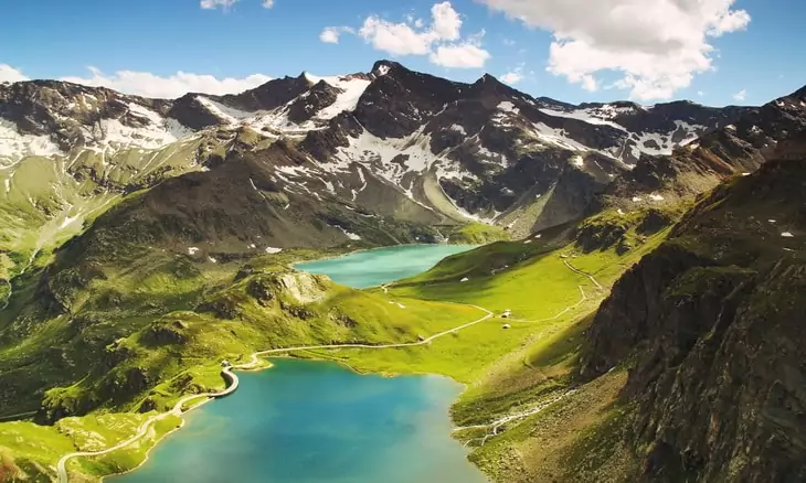 italian-mountains-landscape