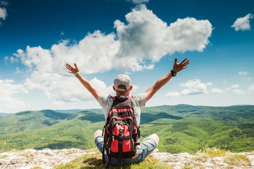 yoga-during-hiking