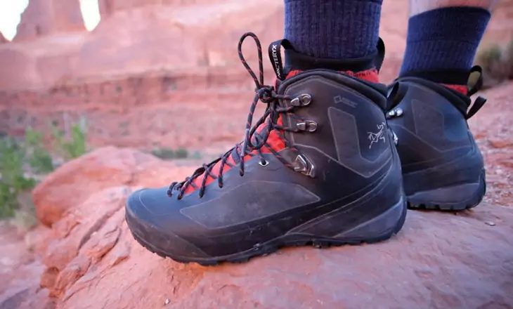 Arc'teryx Bora2 GTX Mid Hiking Boot side