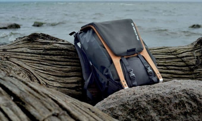 difference between internal and external frame backpacks