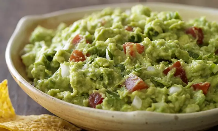 guacamole food on a plate