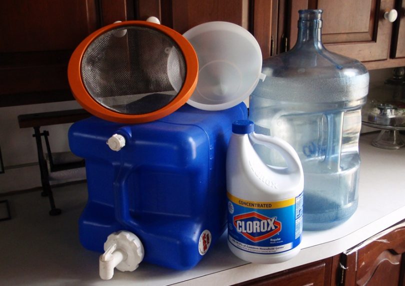 how-to-purify-water-with-bleach-810x572