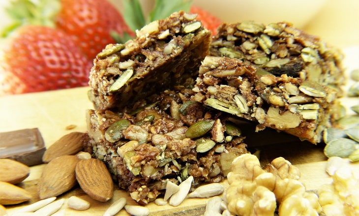 Image of Granola Bars and some nuts