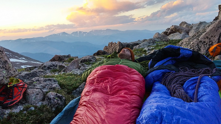 Western Mountaineering TerraLite Sleeping Bag: Features, Reviews