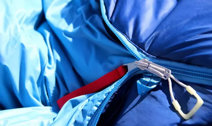 Close-up of The North Face Cat's Meow Sleeping Bag zipper