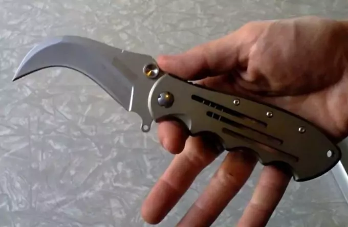 Hawkbill blade knife