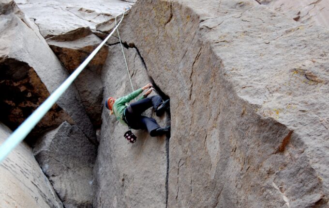 crack climbing layback