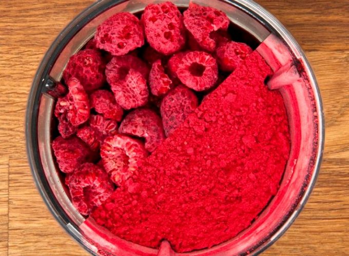 dried raspberry powder